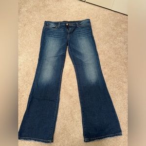 Women’s Joes Jeans. Lower rise, boot cut. Size 31.